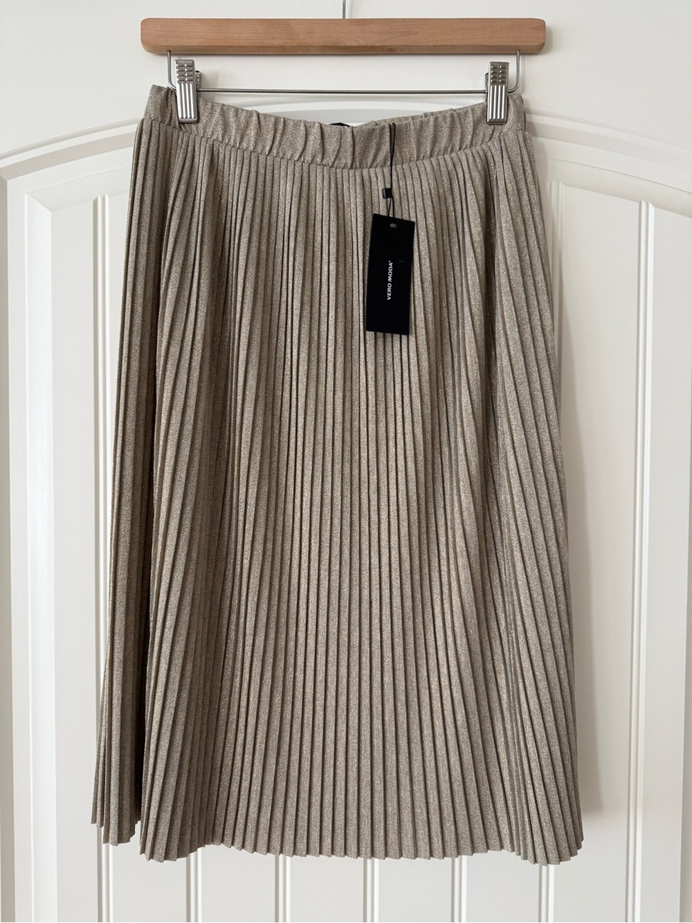 Vero Moda Metallic Gold Pleated Midi Skirt